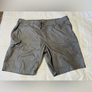 Men’s Gray Cargo Shorts
